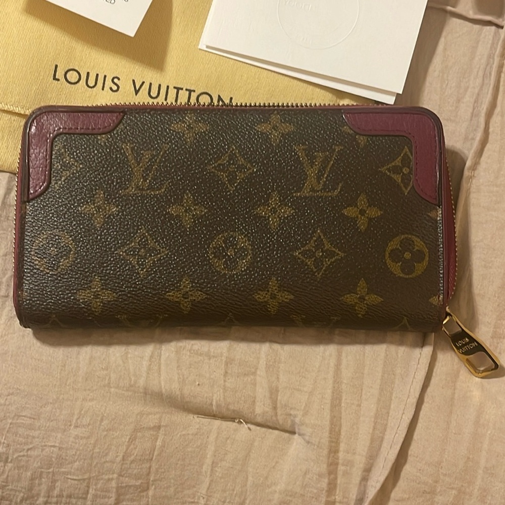 Louis Vuitton Monogram Retiro Zippy Wallet Aurore Raisin